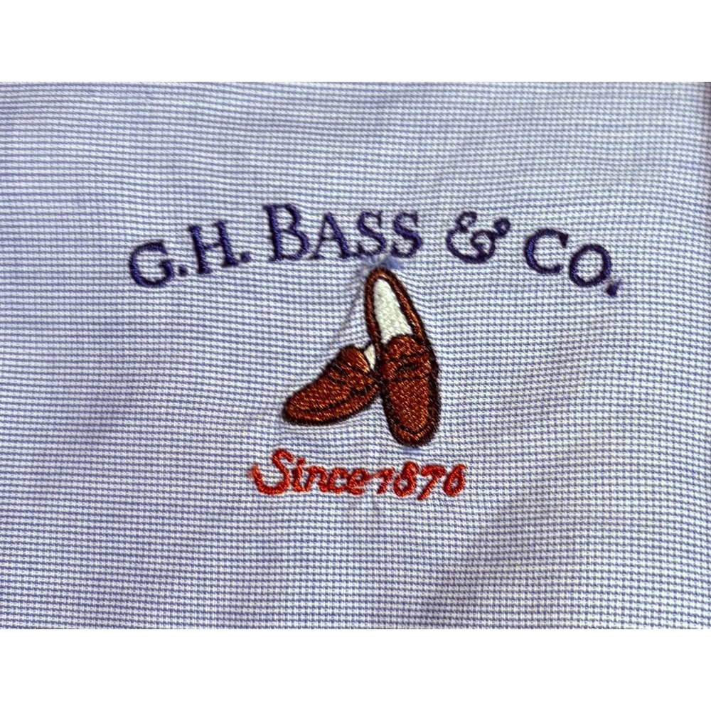 G.H. Bass & Co. Mens Button Down Shirt 16 1/2 34/35 Blue White‎ Patterned